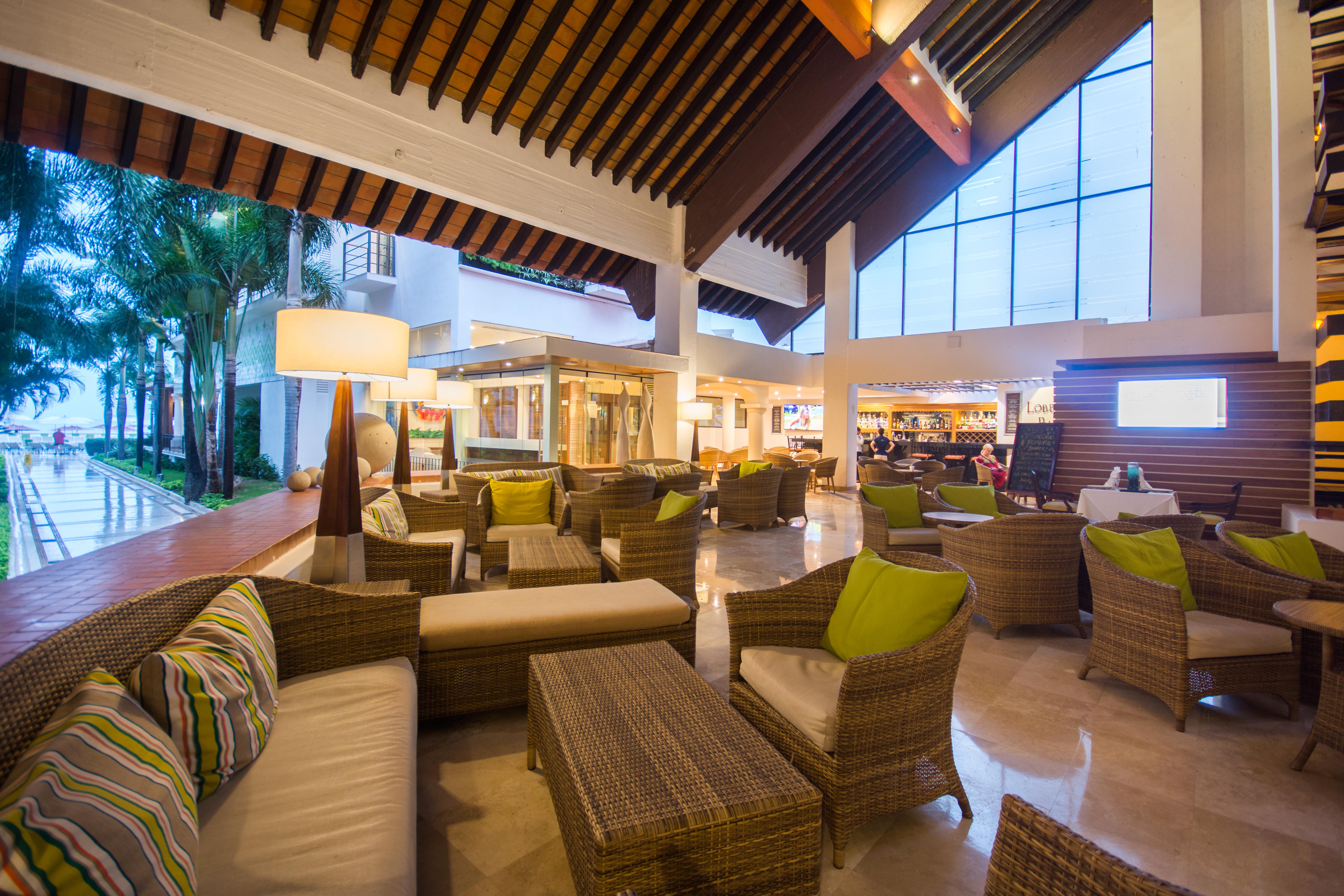 Buenaventura Grand Hotel & Great Moments Пуерто Валярта Екстериор снимка